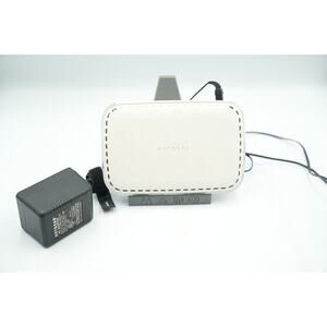 NETGEAR FS605 v3 5-Port 10/100‎ Ethernet Switch with Power Supply – White
